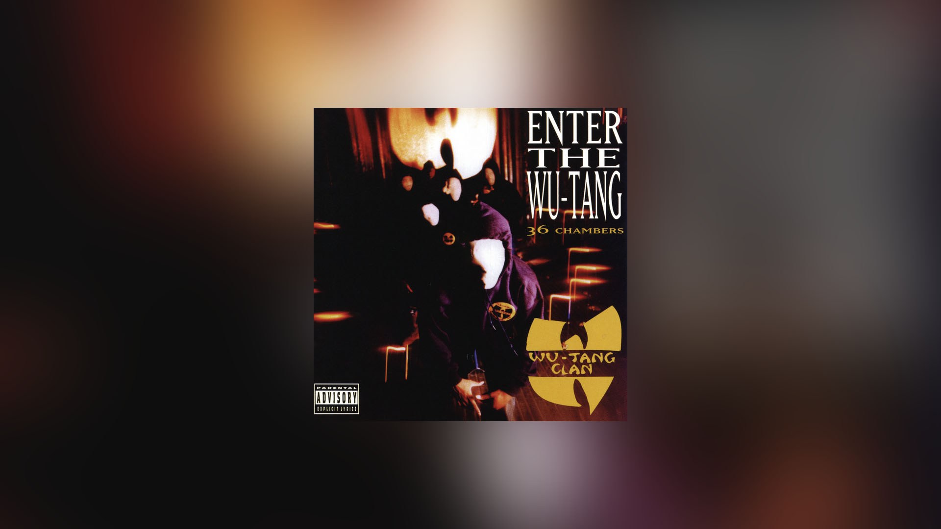 Portada de Enter the Wu-Tang: figuras encapuchadas y enmascaradas con túnicas oscuras en un pasillo con luz roja, junto al logo dorado de Wu-Tang.